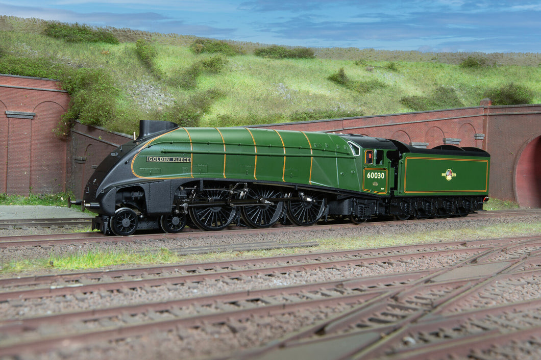 Hornby Class A4 4-6-2 60030 Golden Fleece Era 5, R3994